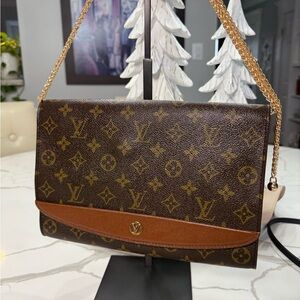 Louis Vuitton Pochette Bordeaux GM Clutch